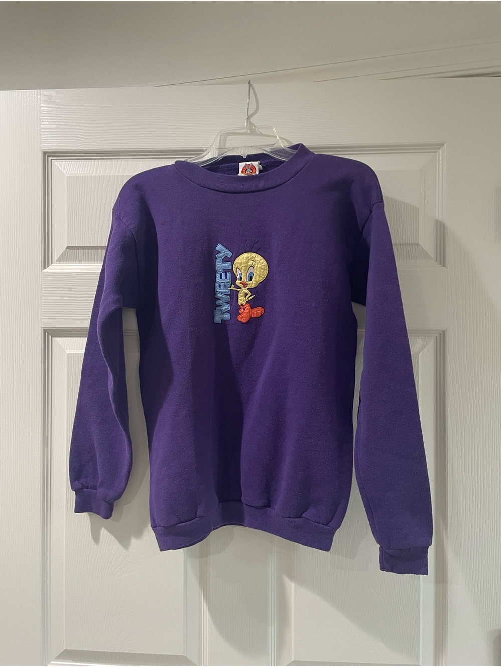 True Vintage Looney Tunes Tweety birdd XL pullover purple sweatshirt